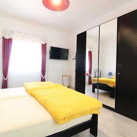 Top 3 1/2 Ferienwohnung In Landhaus Apartment Armacao de Pera